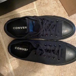 Black monochrome Converse unisex